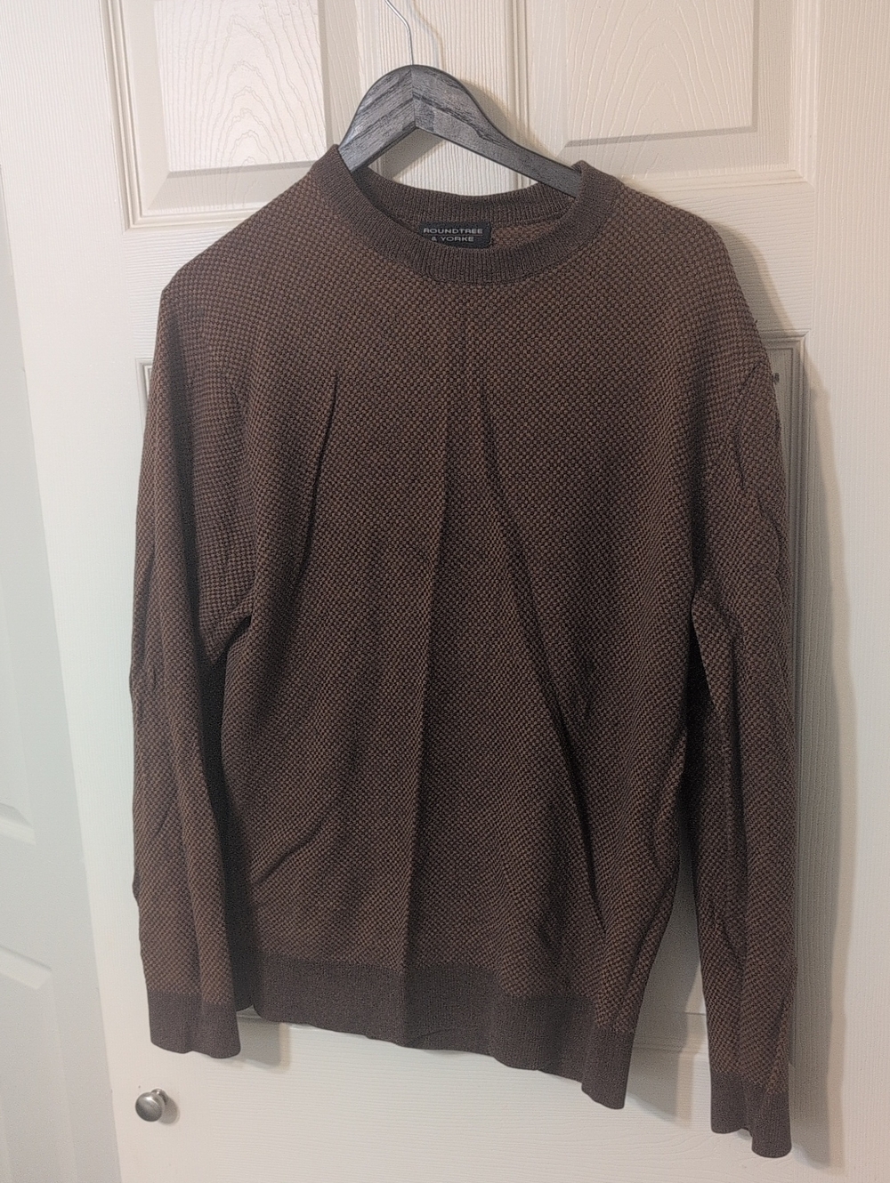 Roundtree & Yorke Brown Textured Crewneck Sweater